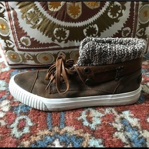 Brown faux leather sneakers